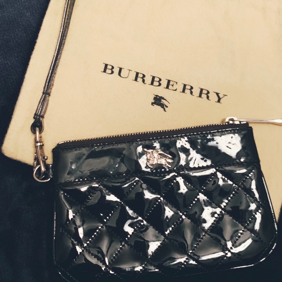 Authentic BURBERRY clutch wallet - Picture 2 of 8